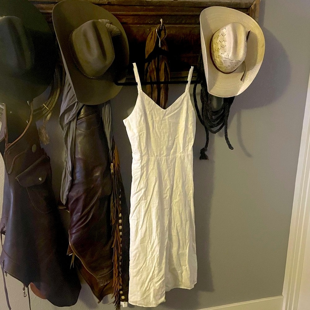 GAP white midi sundress, size small, never worn!!!